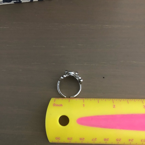 Very Cute Men and Women Frog Design Ring - Picture 5 of 7